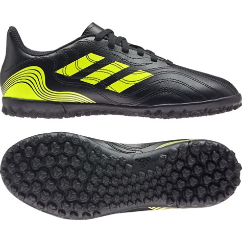 Win on turf with Copa soccer shoes - Top quality